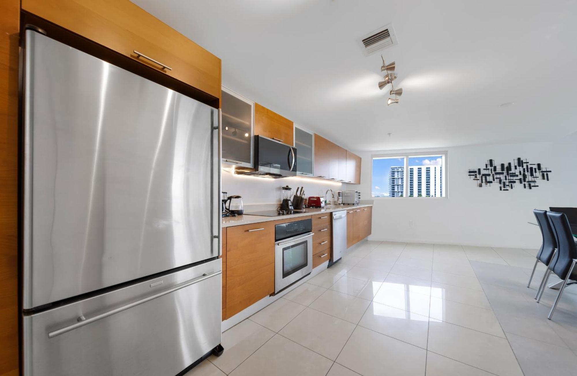 Spacious 3-bedroom Midtown Appartement *