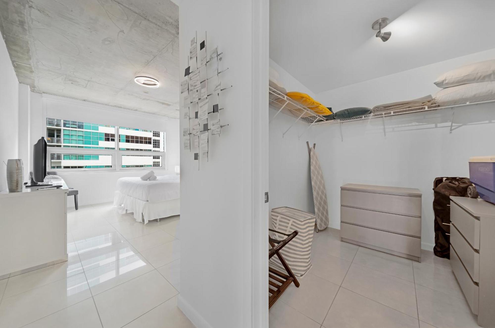 Spacious 3-bedroom Midtown Appartement *
